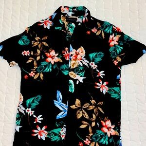 Men’s SS Floral Button-Up, medium